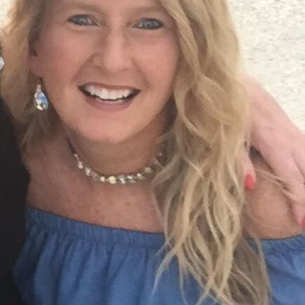 Meet your Posher, Laurie